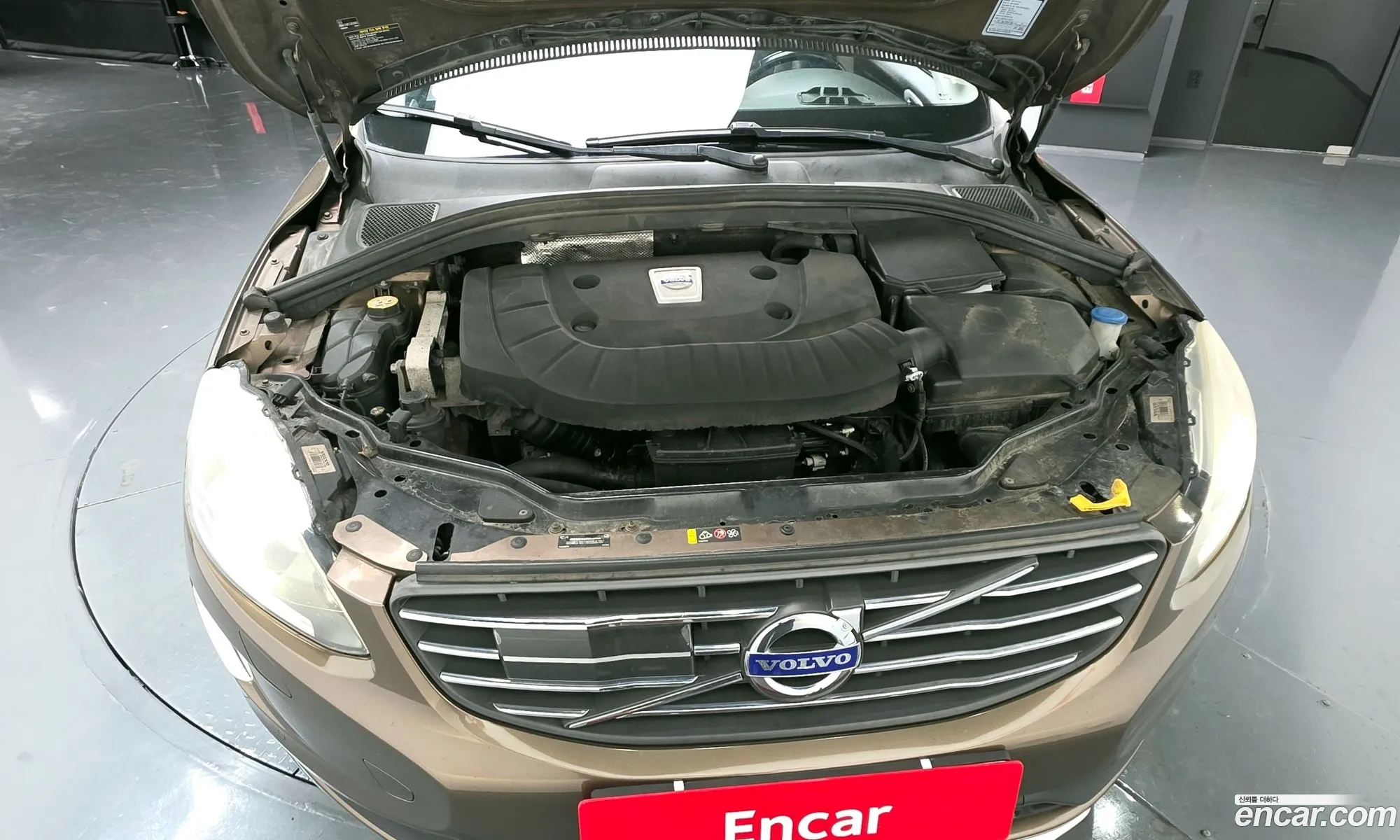 Volvo XC60 2015 YV1DZ82K6F2754864 — 14