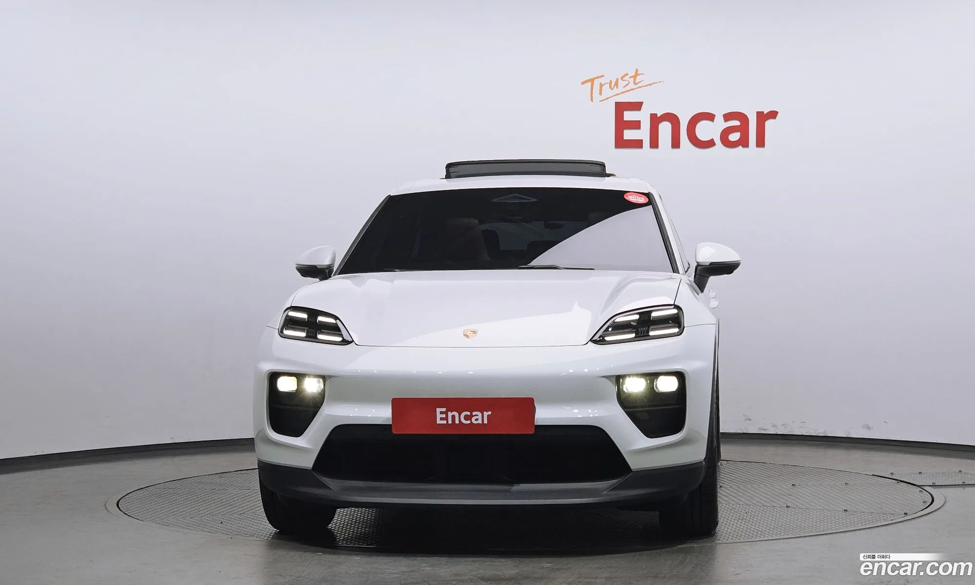Porsche Macan EV 2025 WP1AD2XA0SL075796 — 3