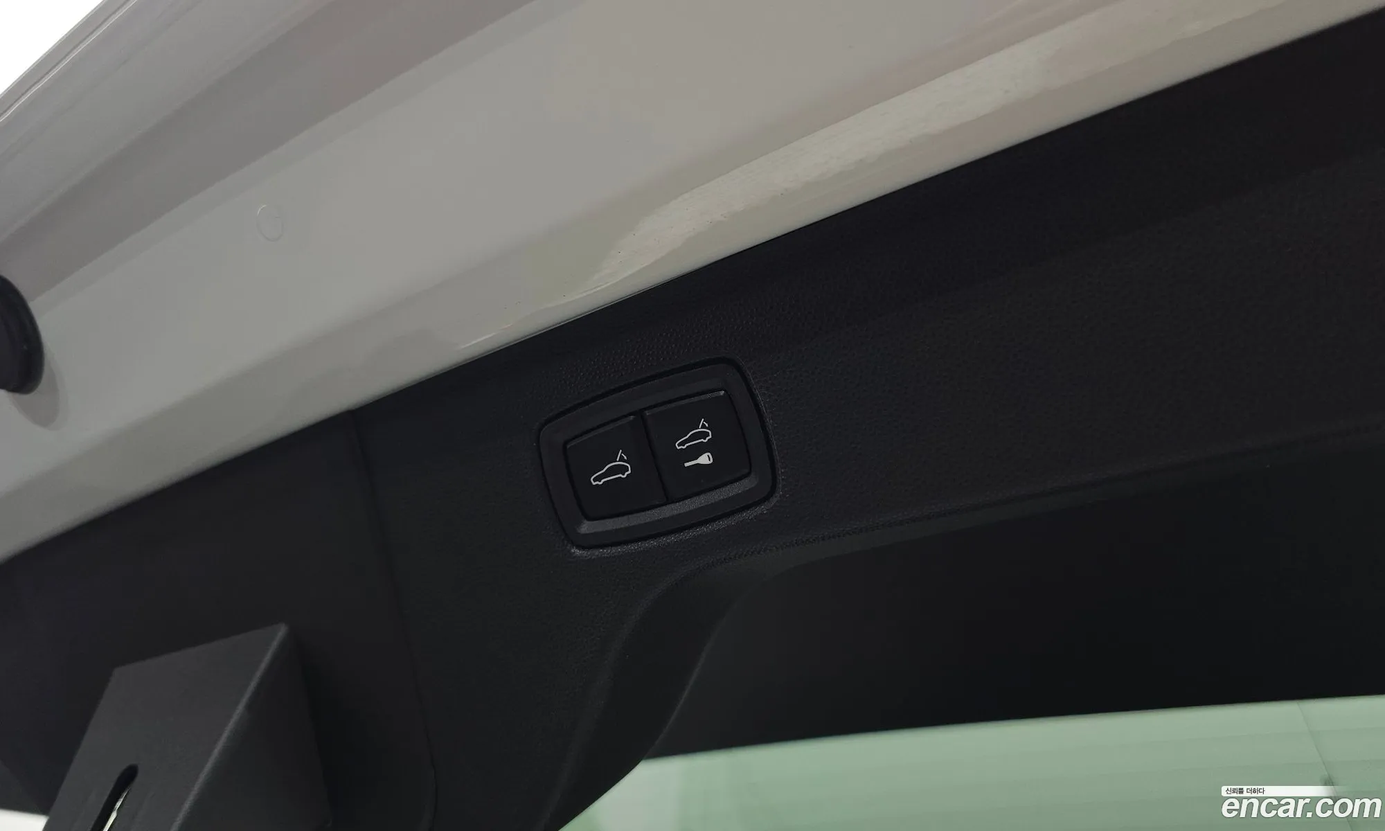 Porsche Macan EV 2025 WP1AD2XA0SL075796 — 13