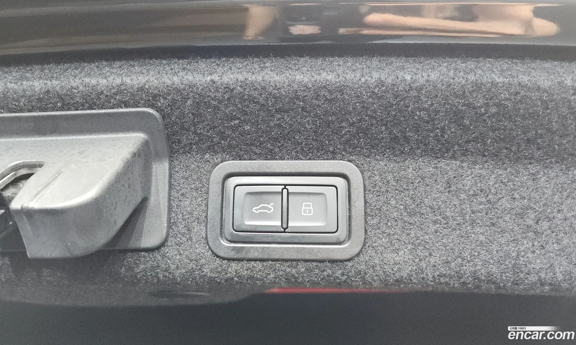 Audi A6 2021 WAUZZZF26MN044083 — 2