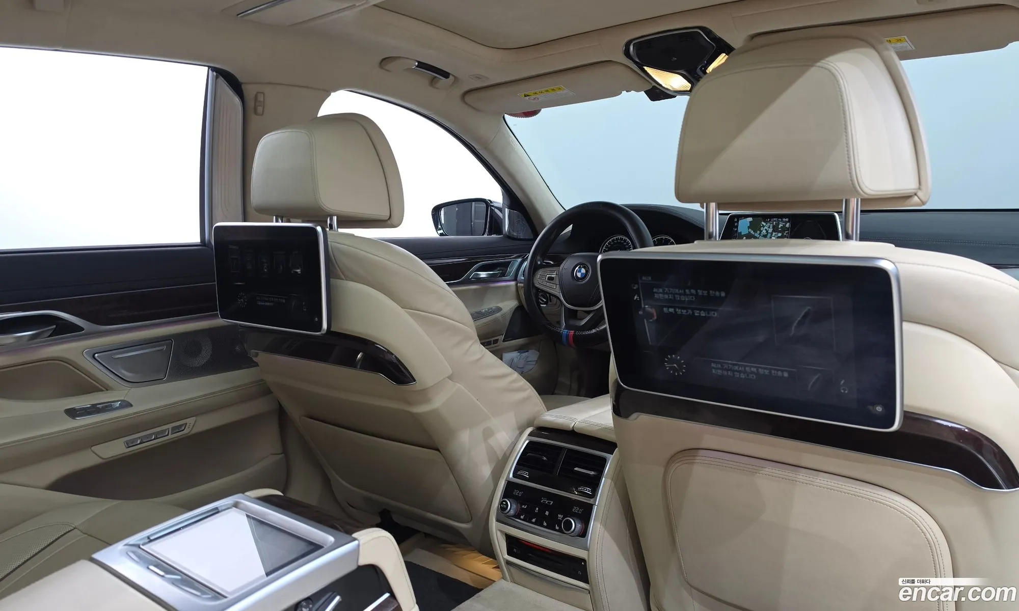 BMW 7 Series 2015 — 18