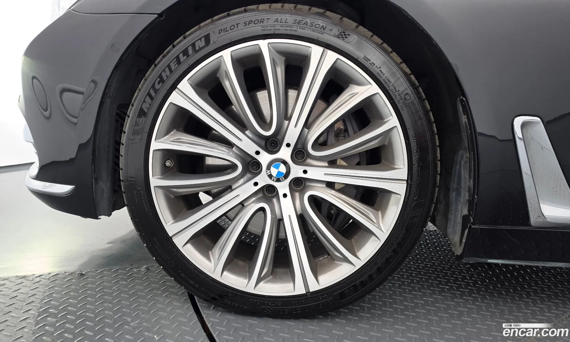 BMW 7 Series 2015 — 13