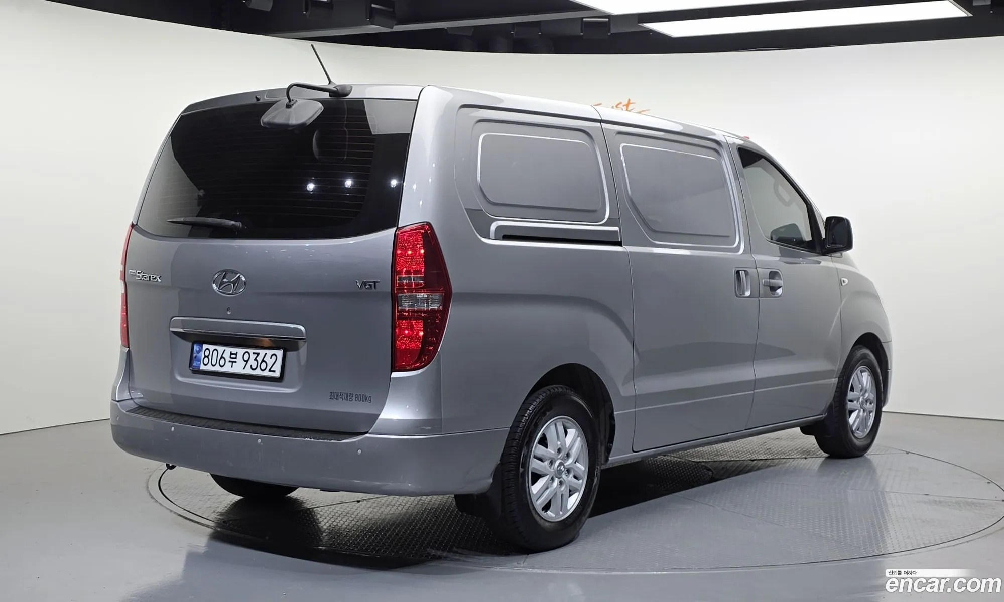 Hyundai Grand Starex 2017 — 10
