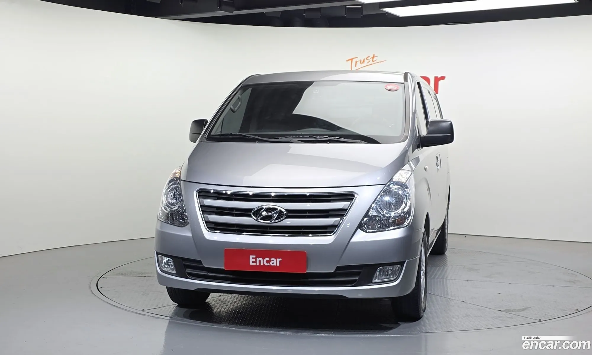 Hyundai Grand Starex 2017 — 15