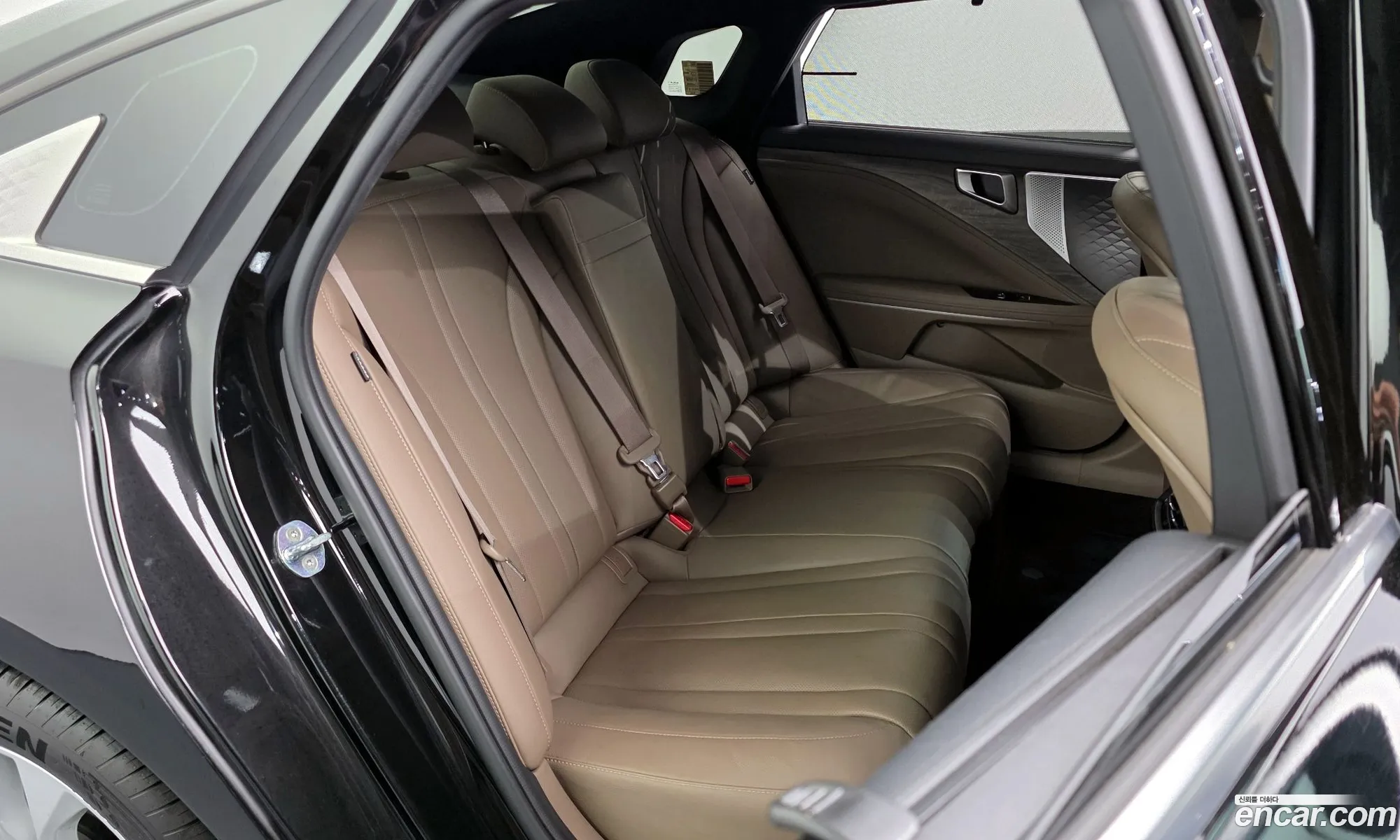 Kia K8 2021 — 8