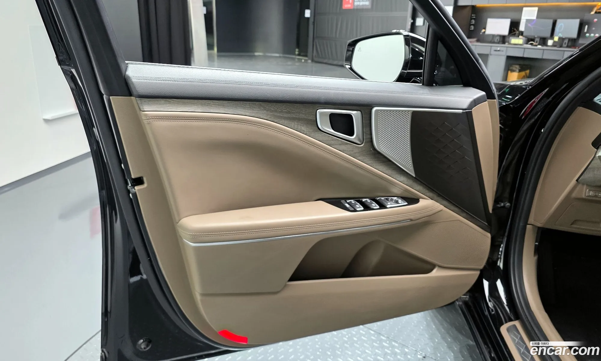 Kia K8 2021 — 14