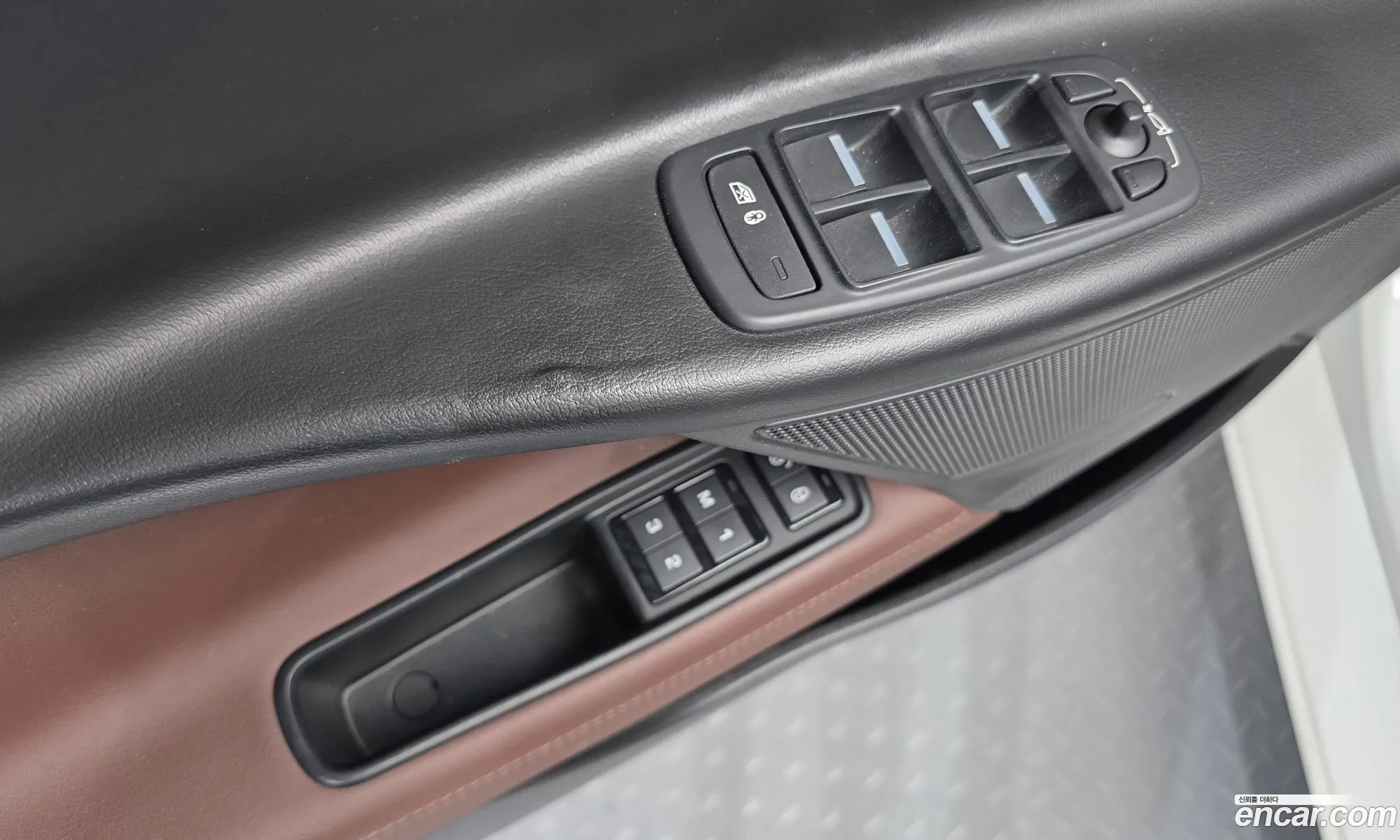 Jaguar XE 2015 — 13