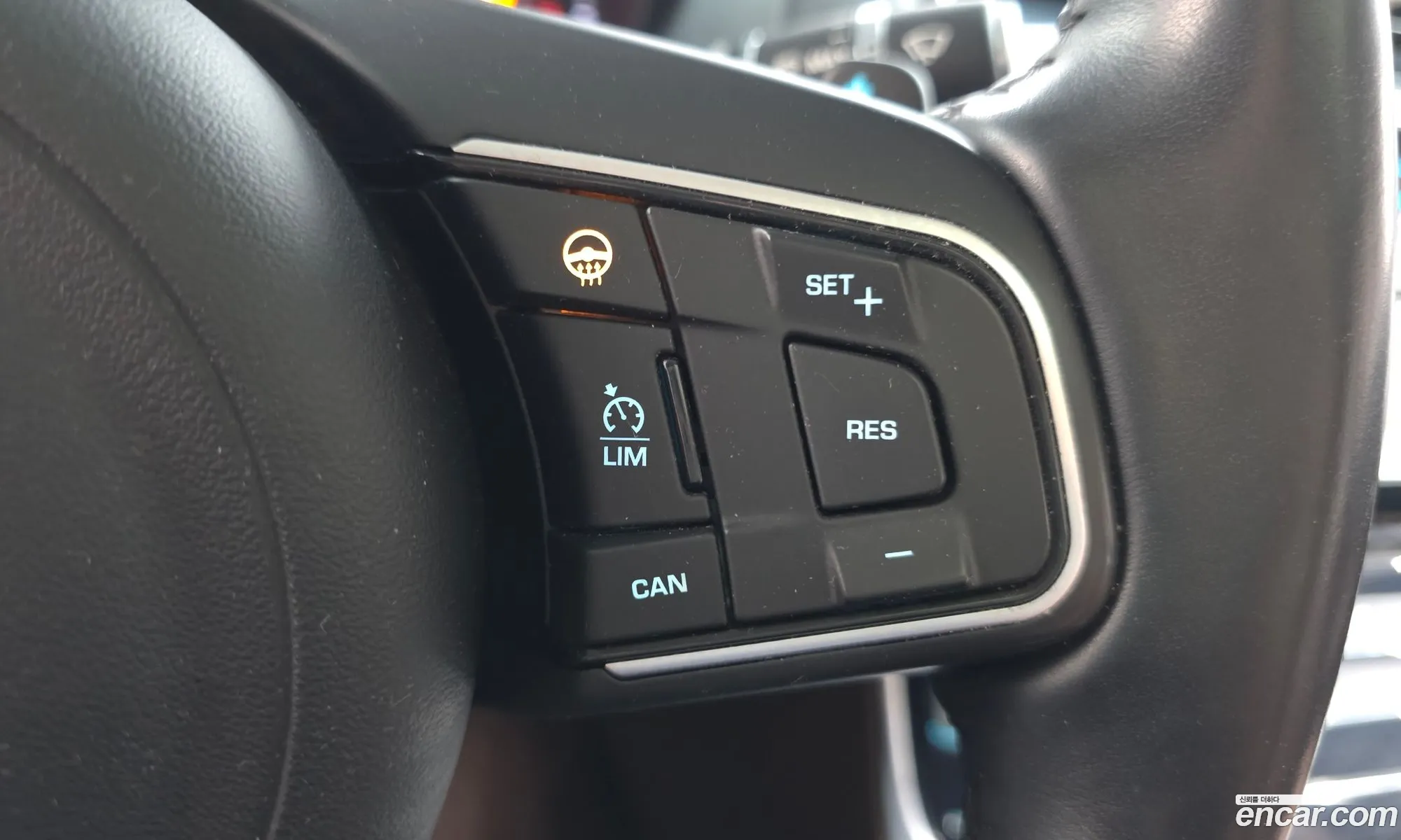 Jaguar XE 2015 — 3