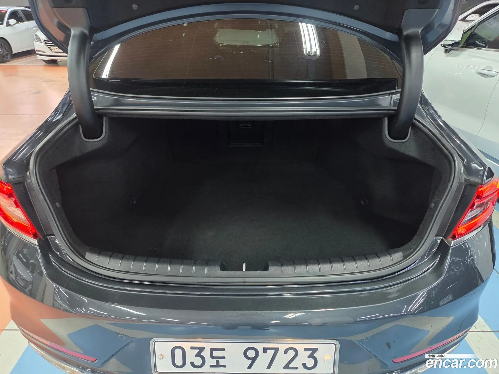 Hyundai Grandeur IG 2017 — 18