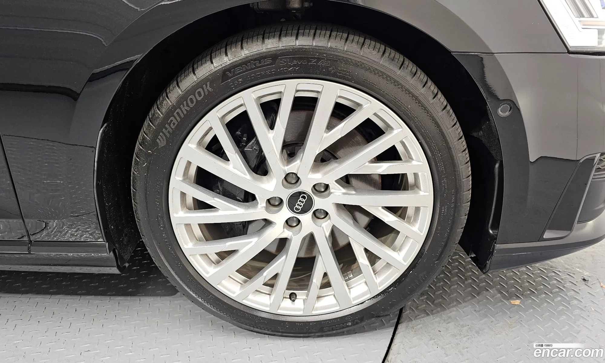 Audi A8 2021 WAUZZZF83MN033529 — 24