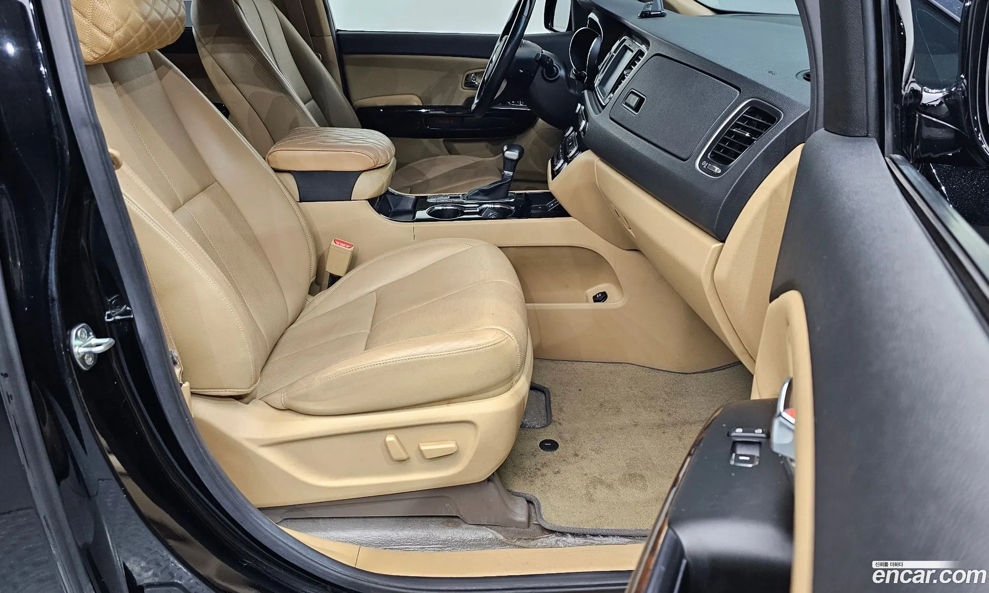 Kia Carnival 2018 — 2