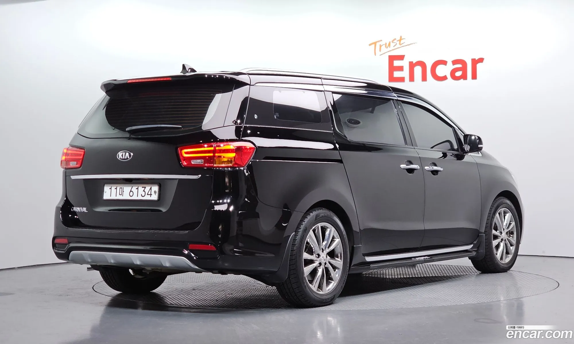 Kia Carnival 2018 — 30