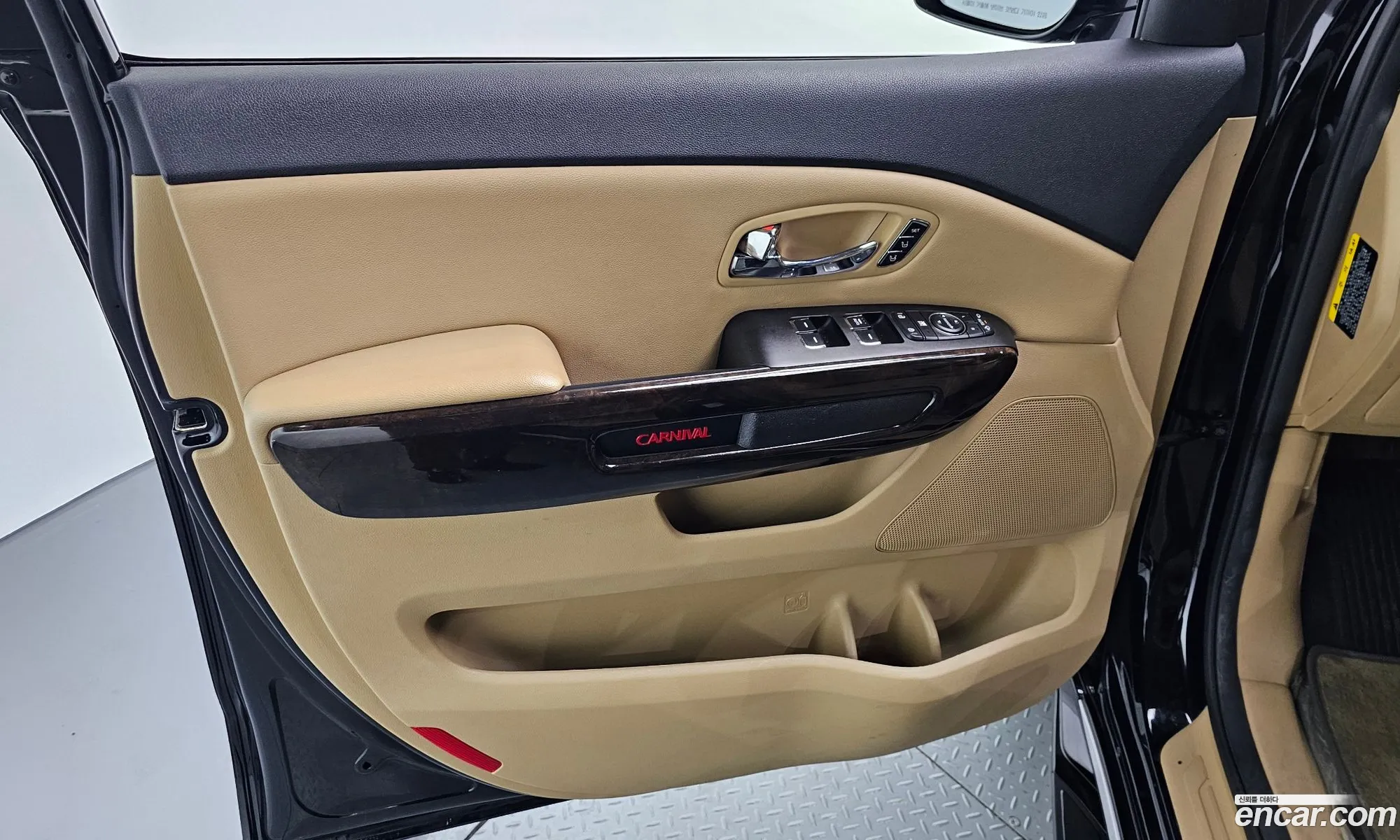 Kia Carnival 2018 — 10