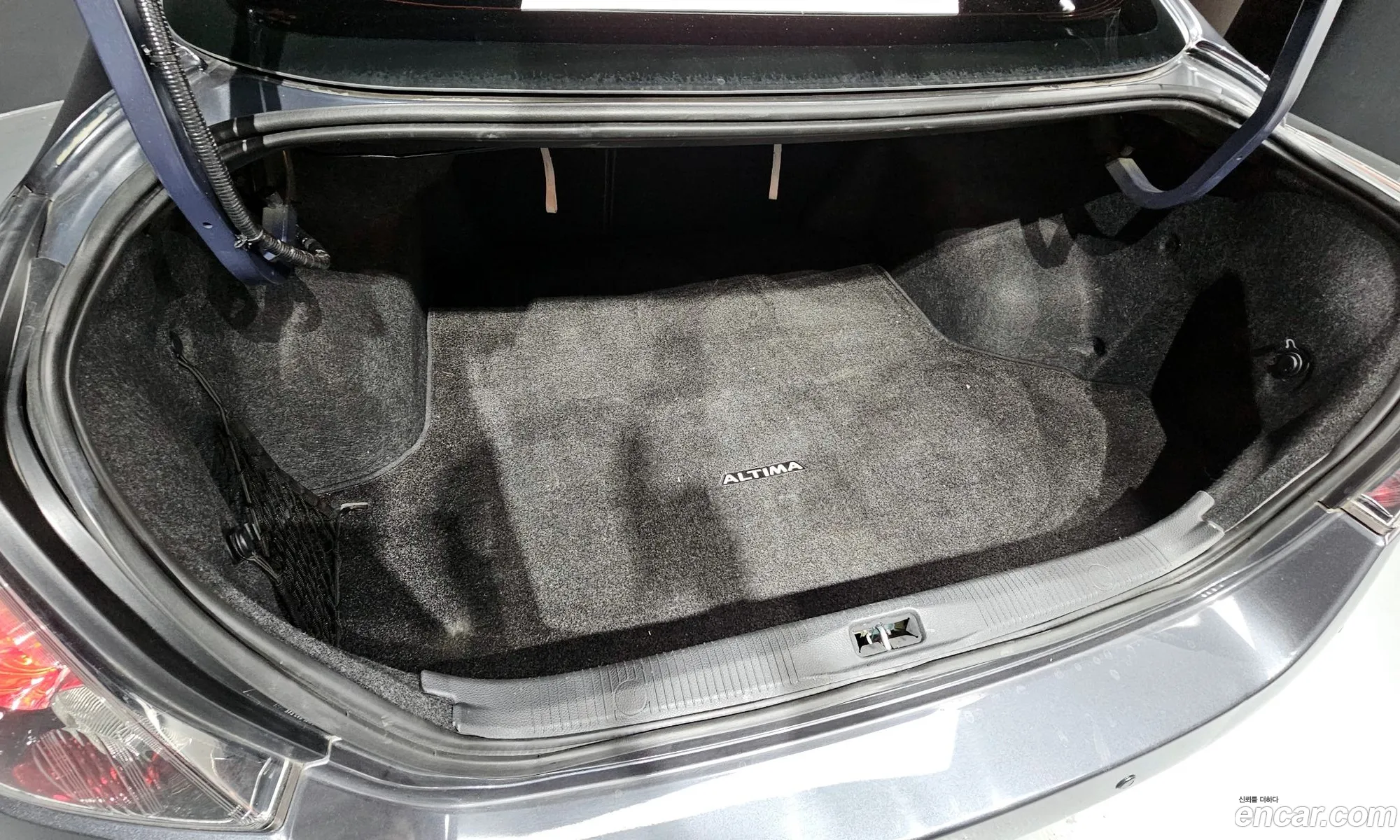 Nissan Altima 2012 — 16