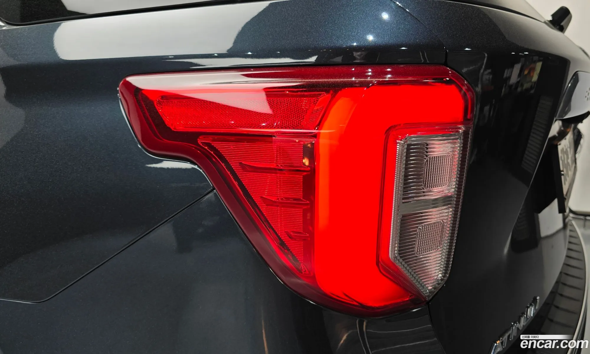Ford Explorer 6th Gen 2022 1FM5K8HC4NGC26162 — 33