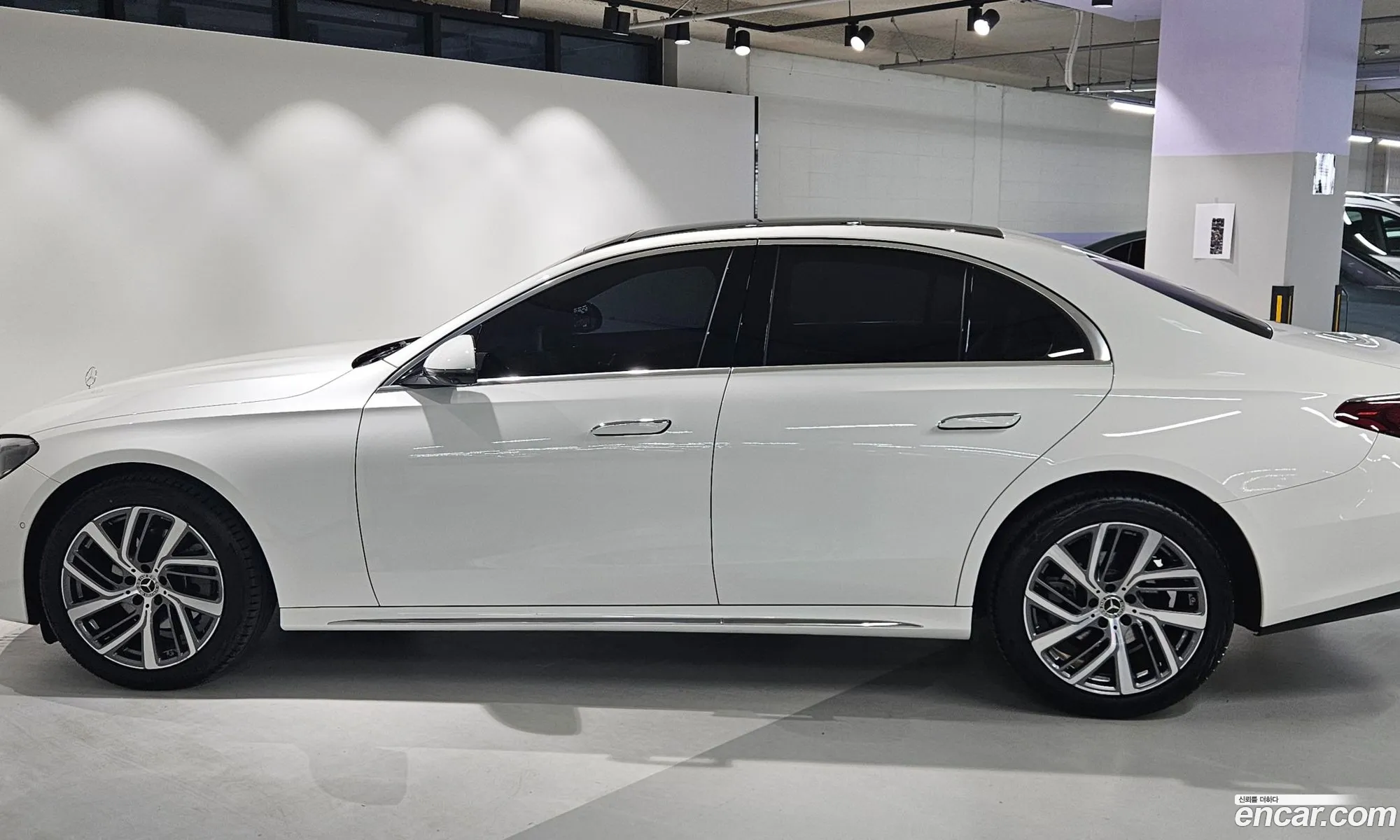 Mercedes-Benz E-Class W214 2025 — 4