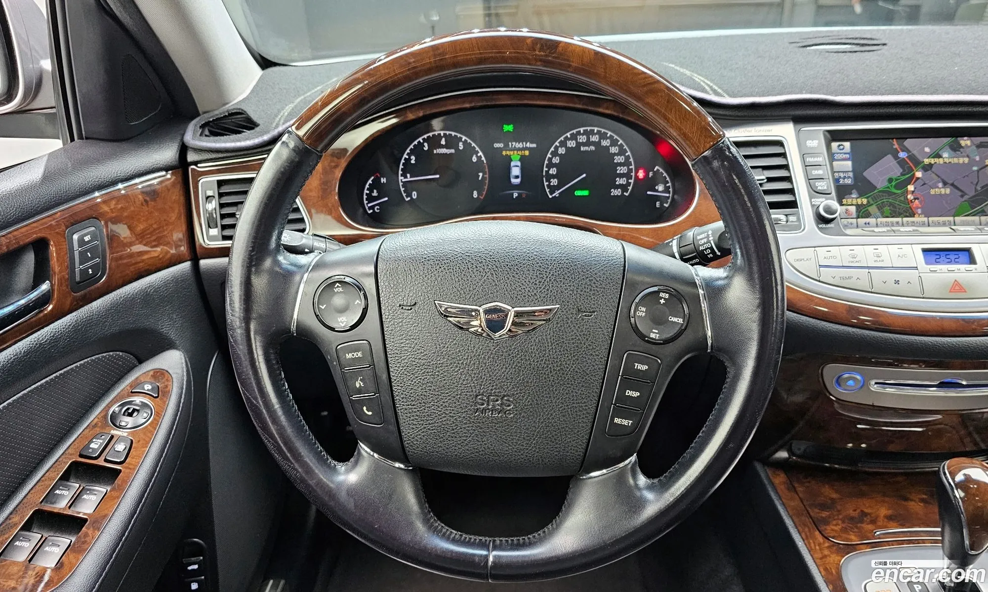 Hyundai Genesis 2010 — 4