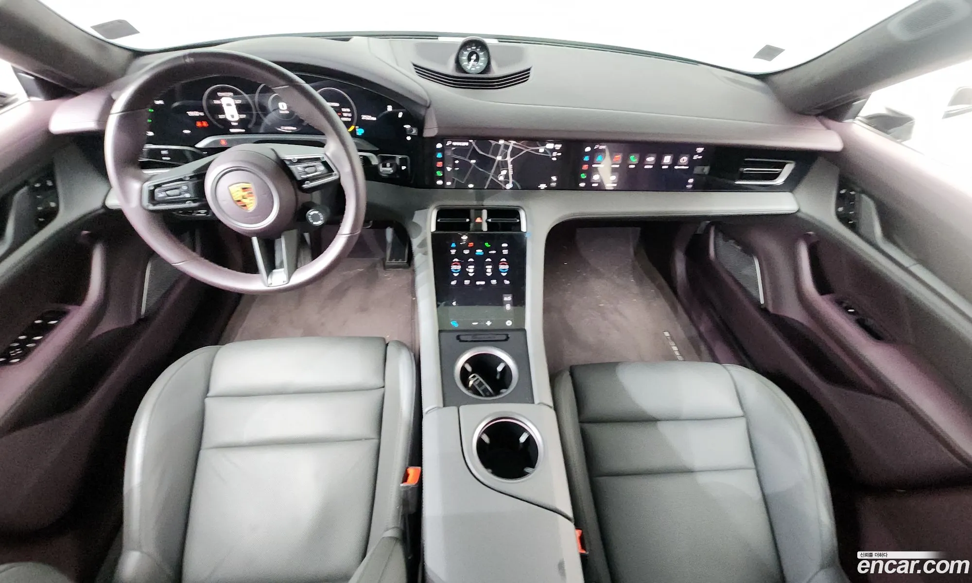 Porsche Taycan 2021 — 2