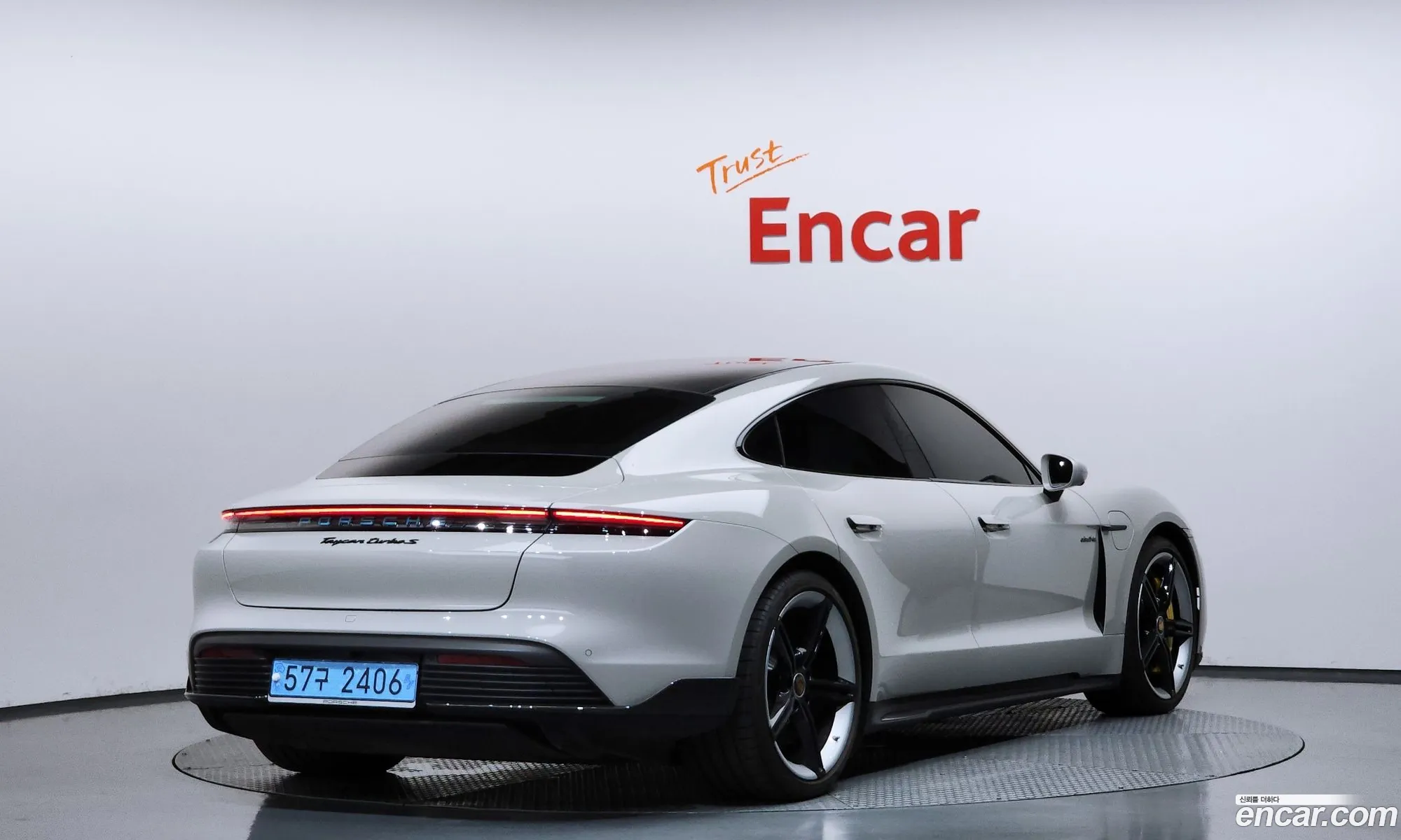 Porsche Taycan 2021 — 14