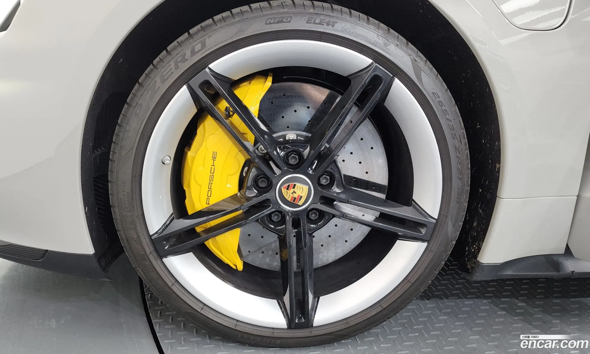 Porsche Taycan 2021 — 5