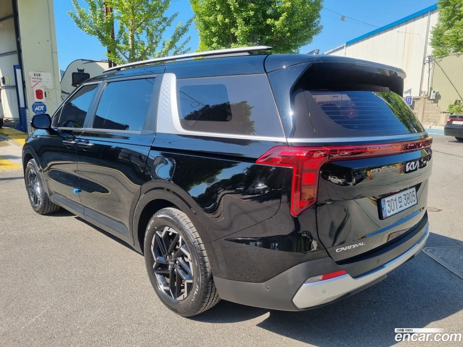 Kia Carnival 2024 — 3