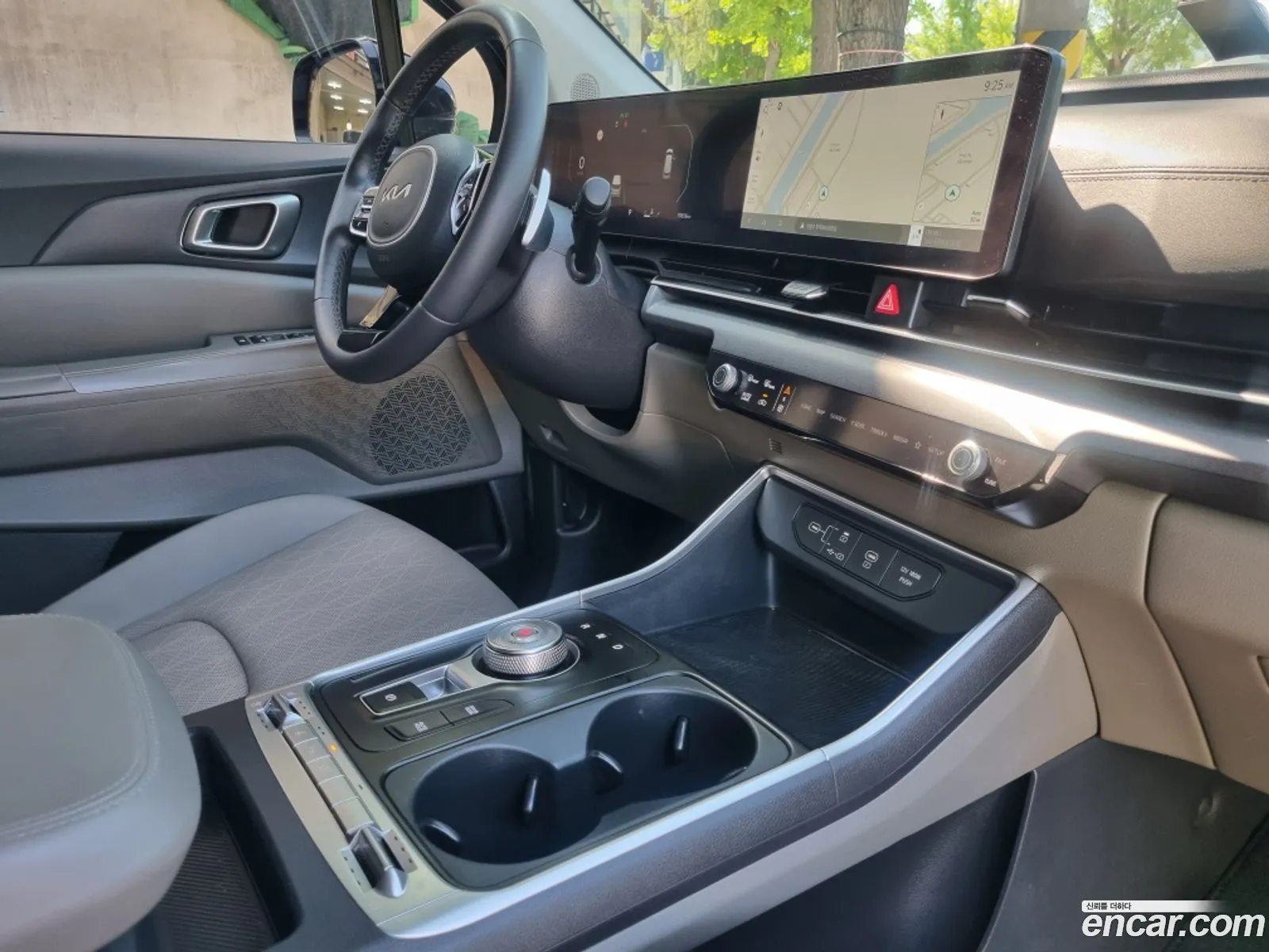 Kia Carnival 2024 — 14