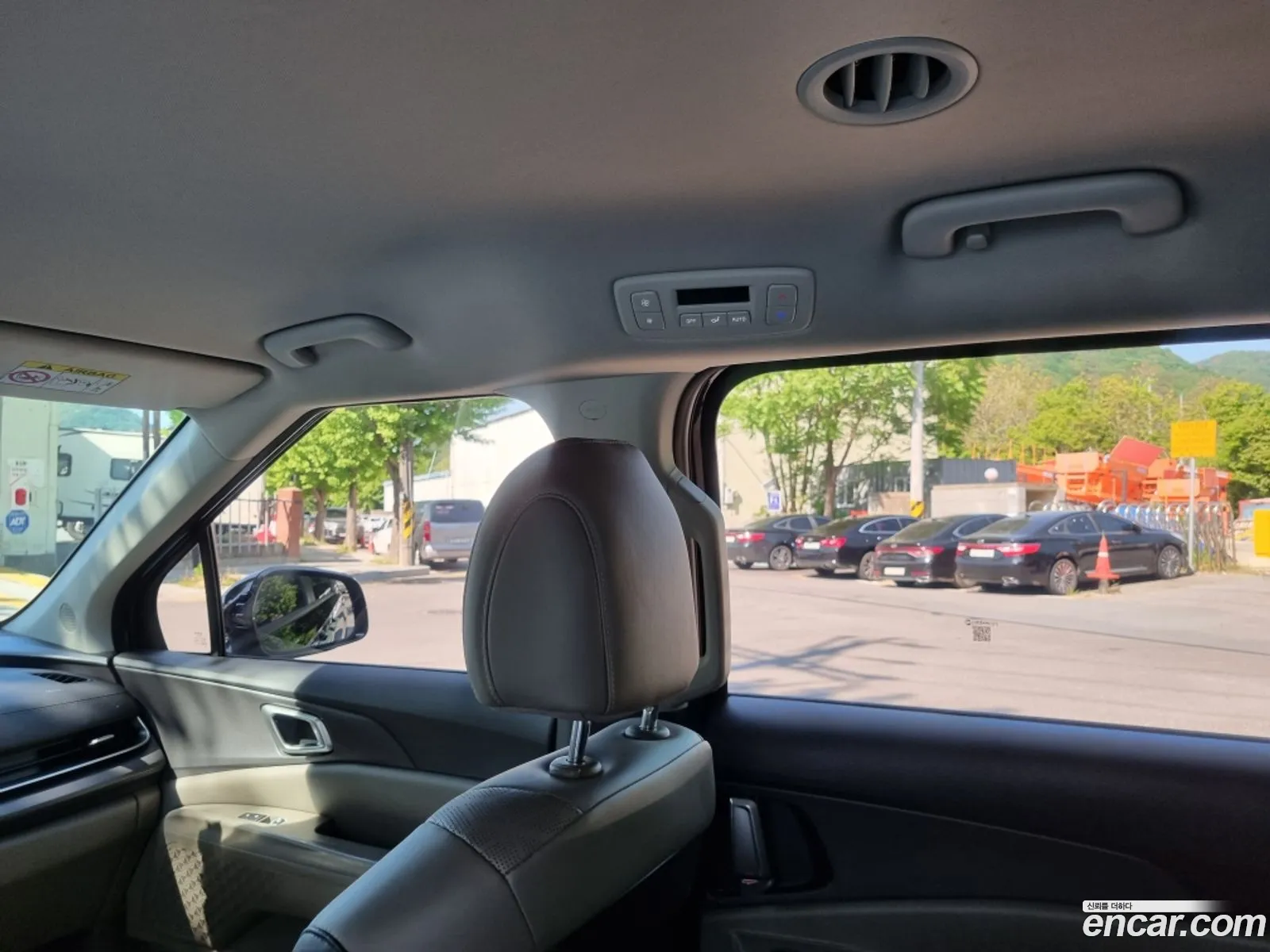 Kia Carnival 2024 — 16