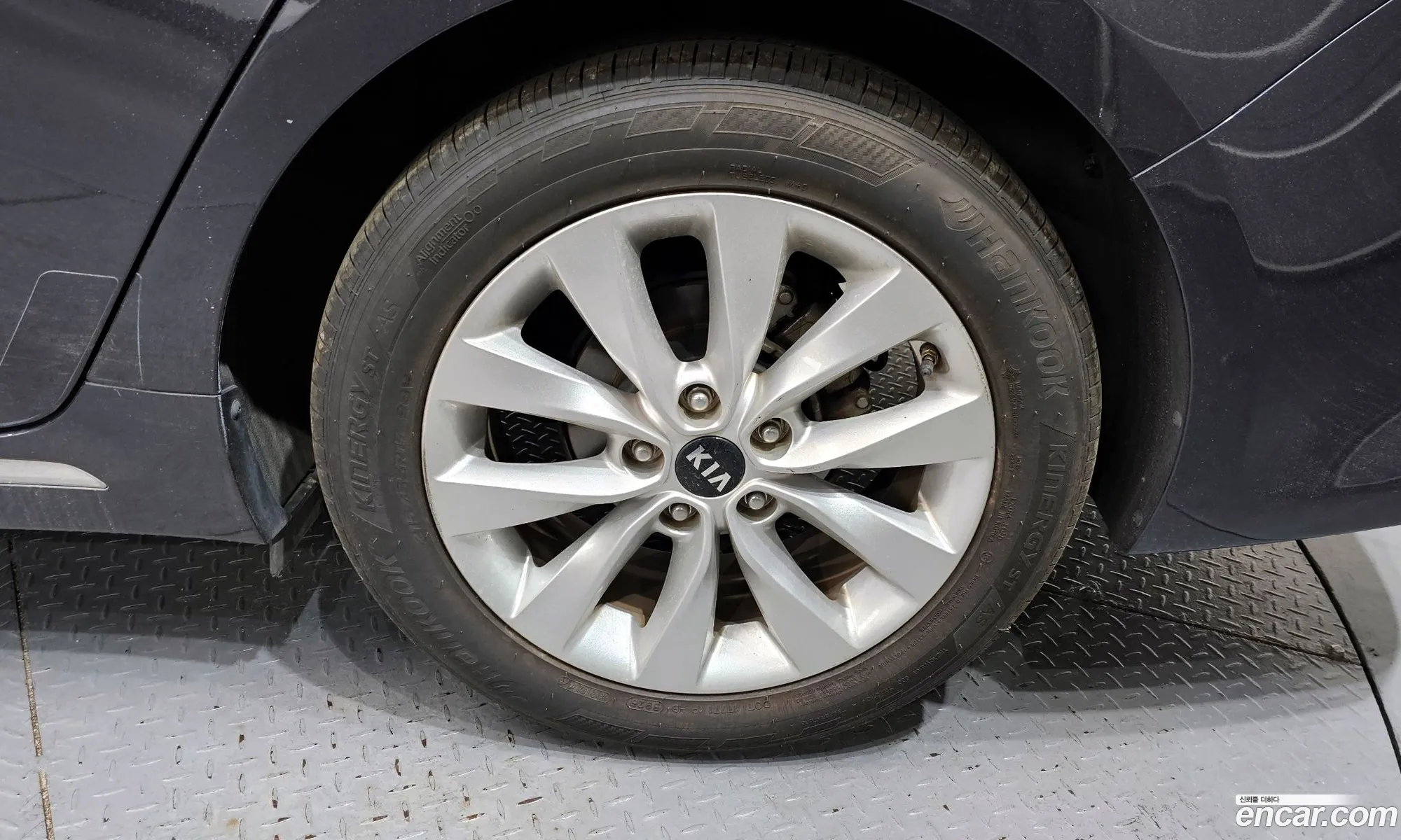 Kia K5 2017 — 26