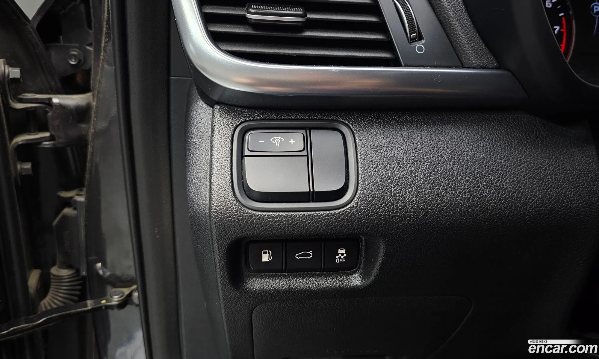 Kia K5 2017 — 27