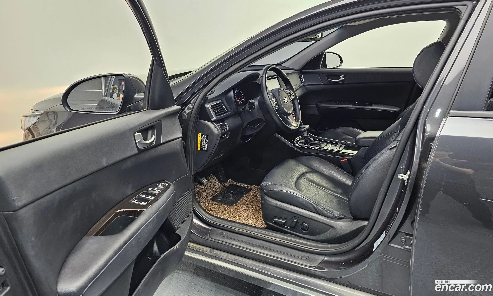 Kia K5 2017 — 19