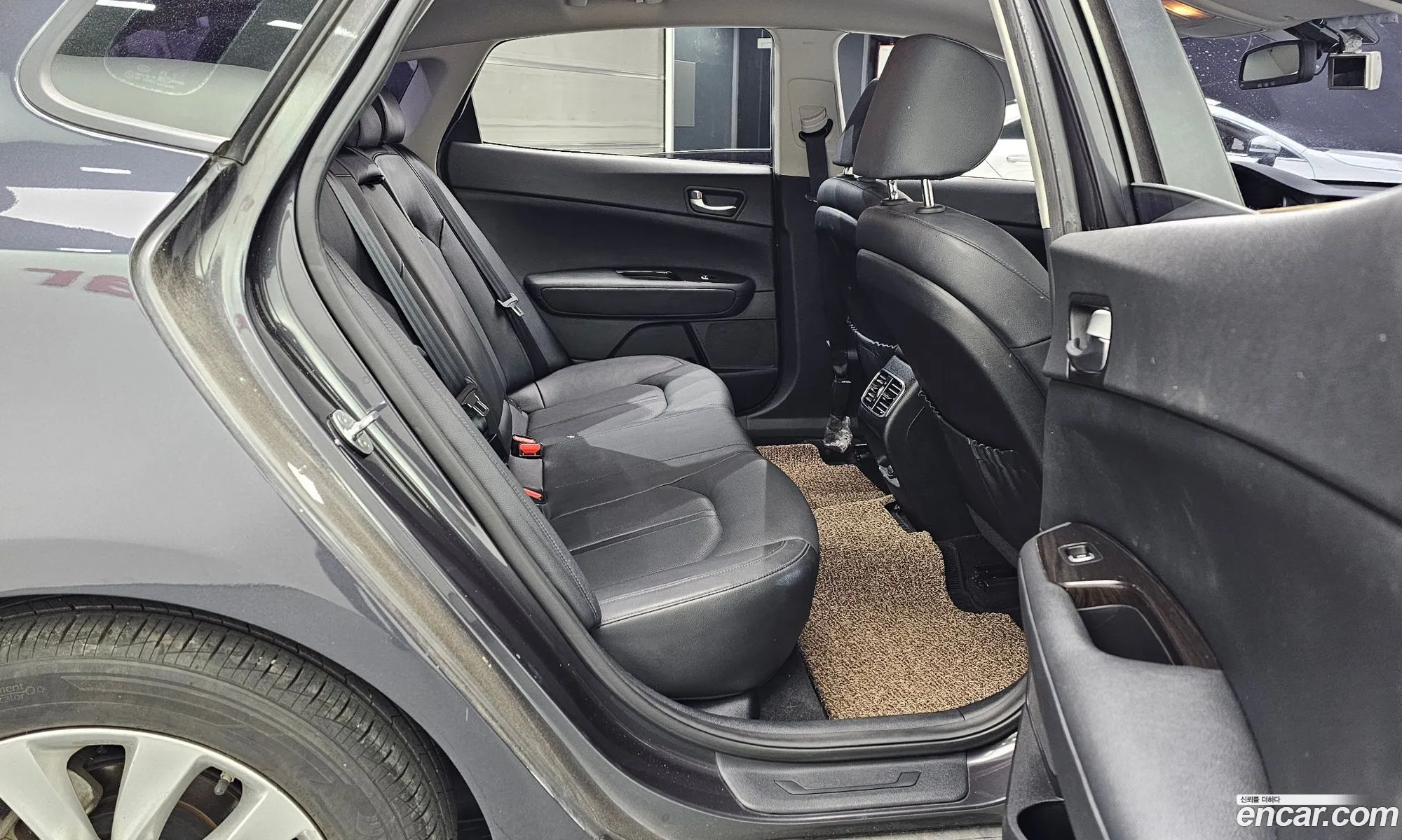 Kia K5 2017 — 2