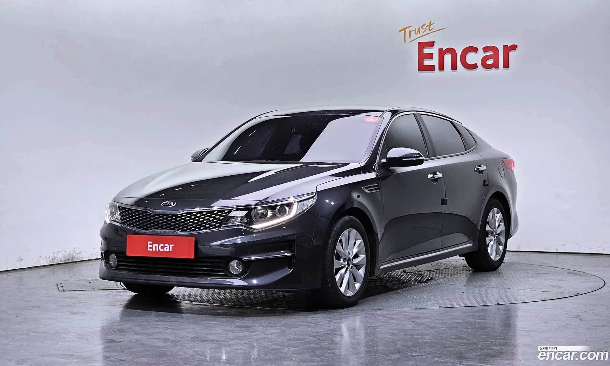 Kia K5 2017 — 28