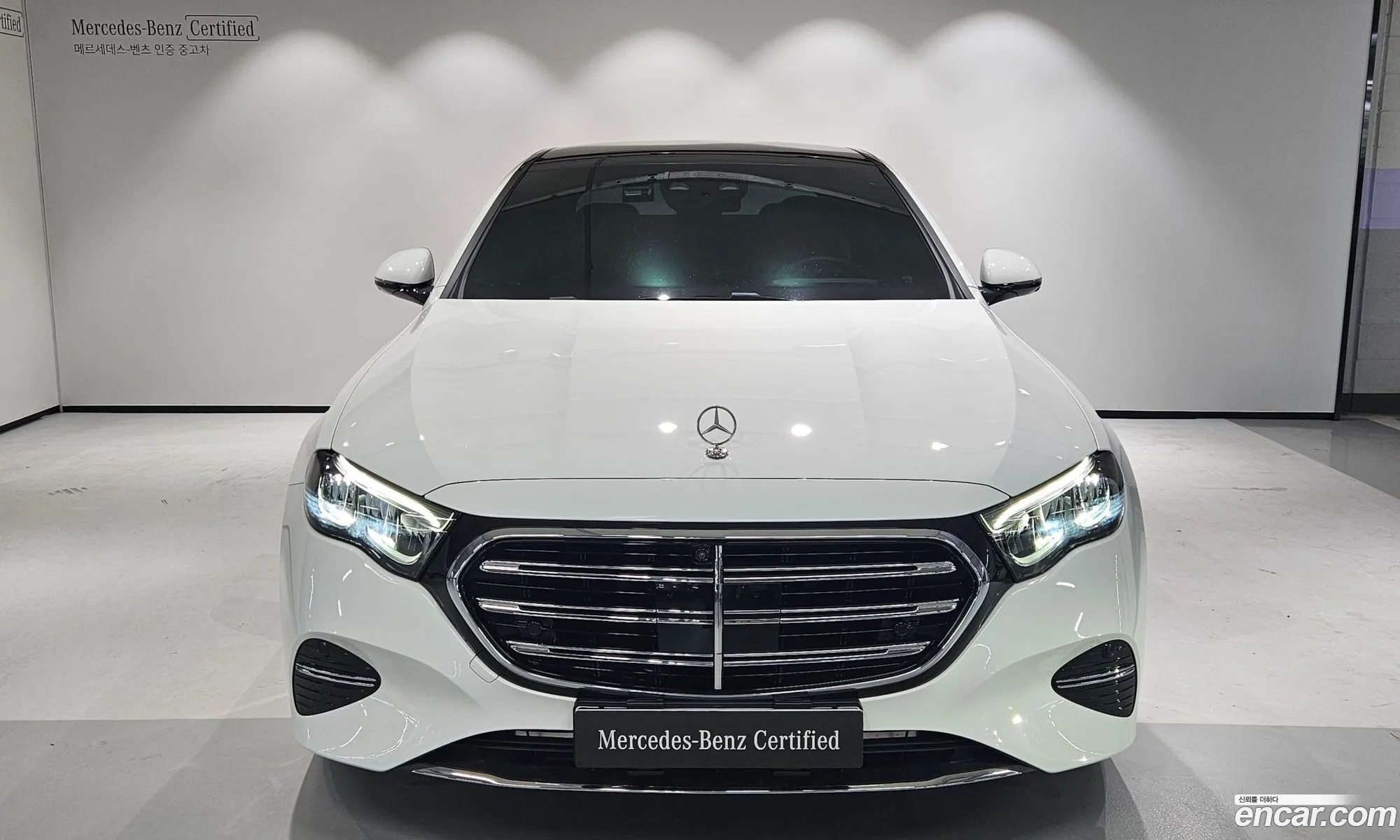 Mercedes-Benz E-Class W214 2025 — 14