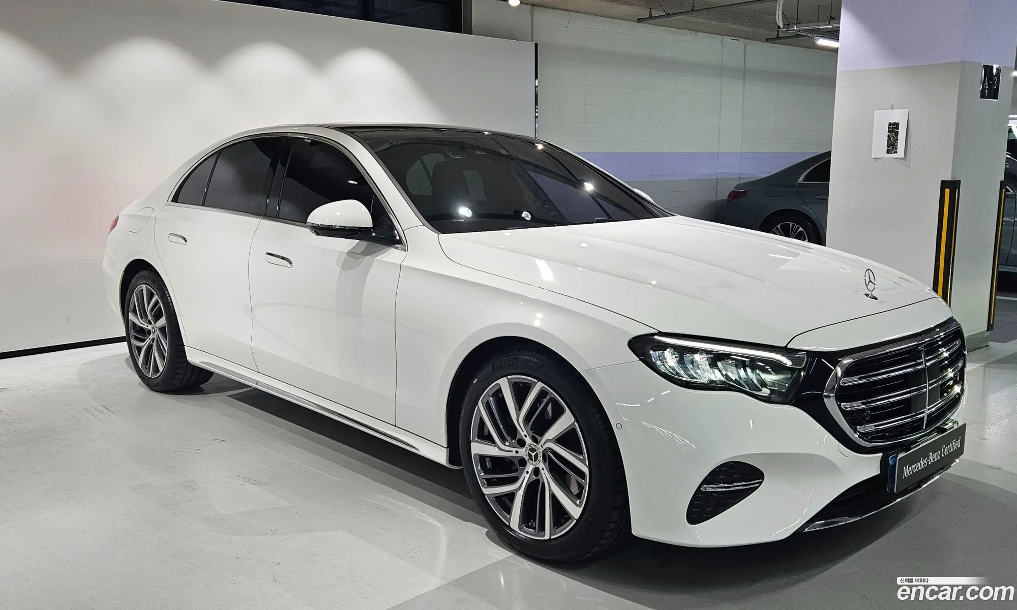 Mercedes-Benz E-Class W214 2025 — 9