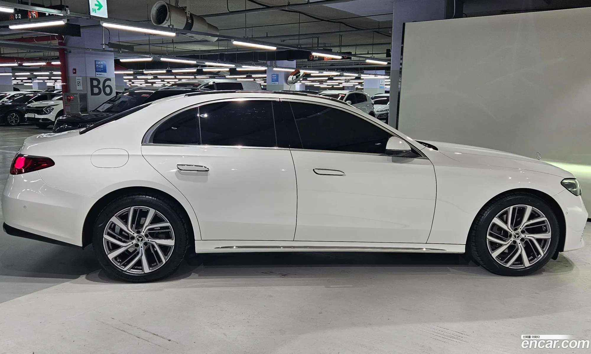 Mercedes-Benz E-Class W214 2025 — 5