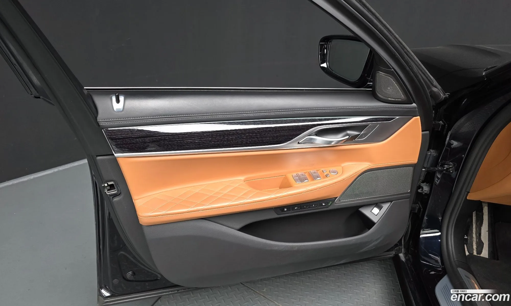 BMW 7 Series 2021 — 17