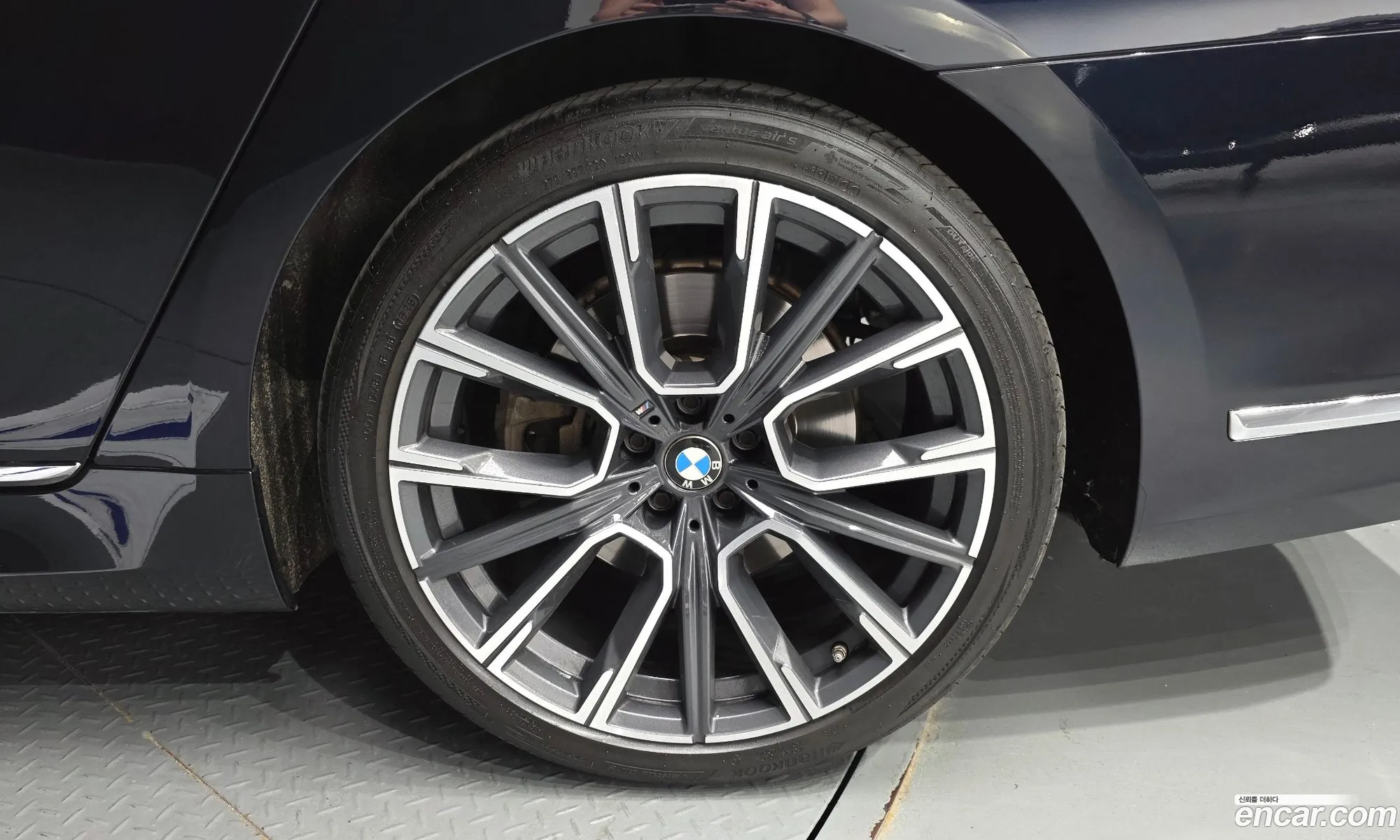 BMW 7 Series 2021 — 22