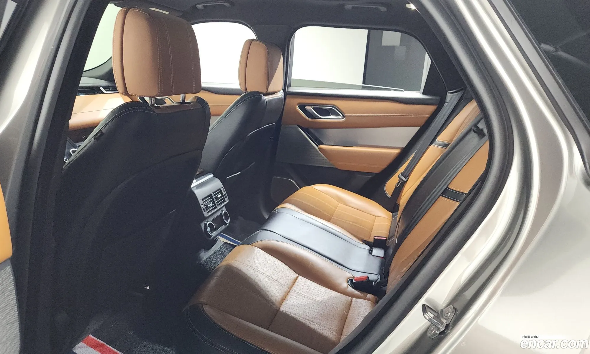 Land Rover Range Rover Velar 2018 — 2