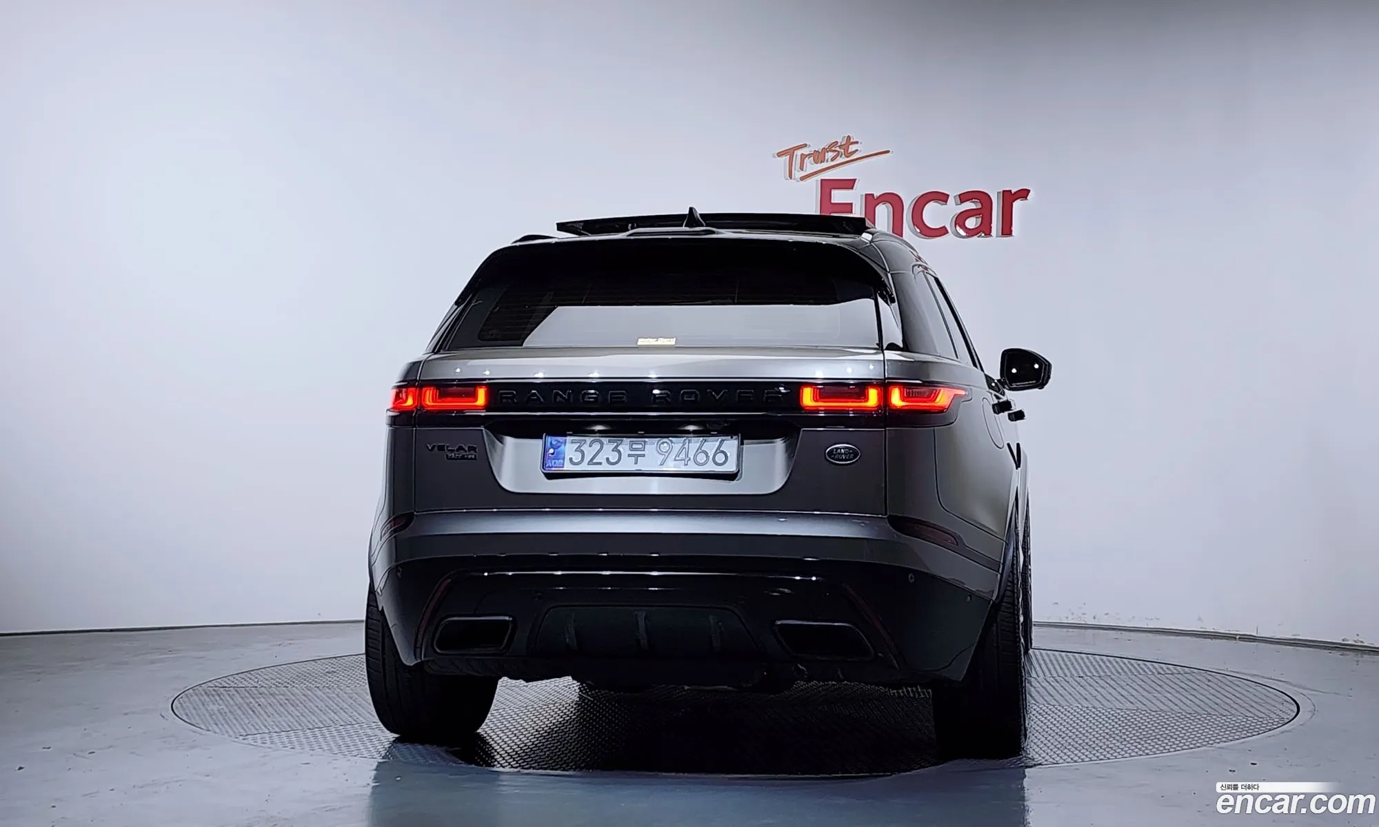 Land Rover Range Rover Velar 2018 — 10