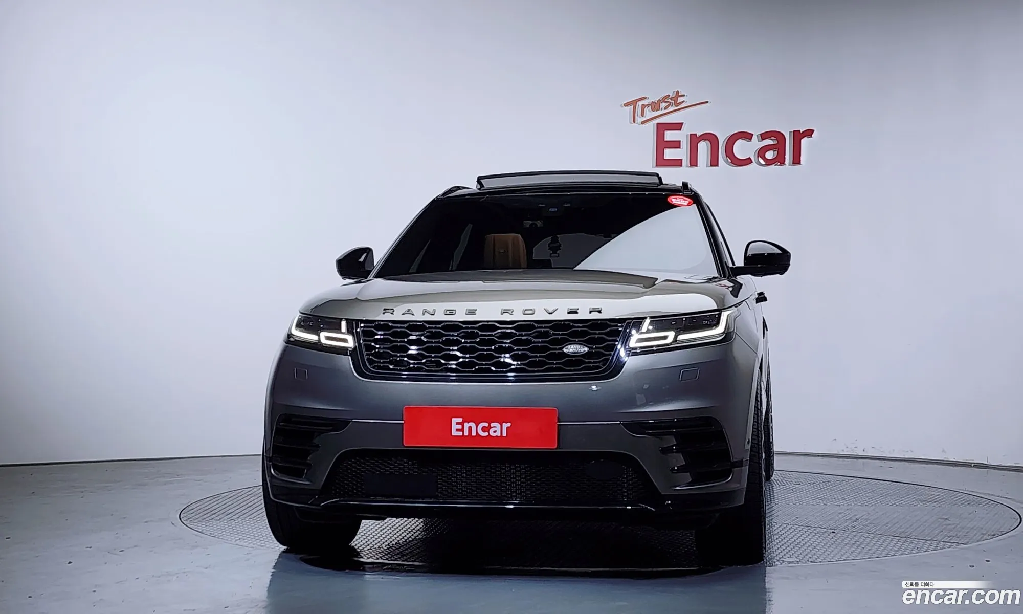 Land Rover Range Rover Velar 2018 — 15