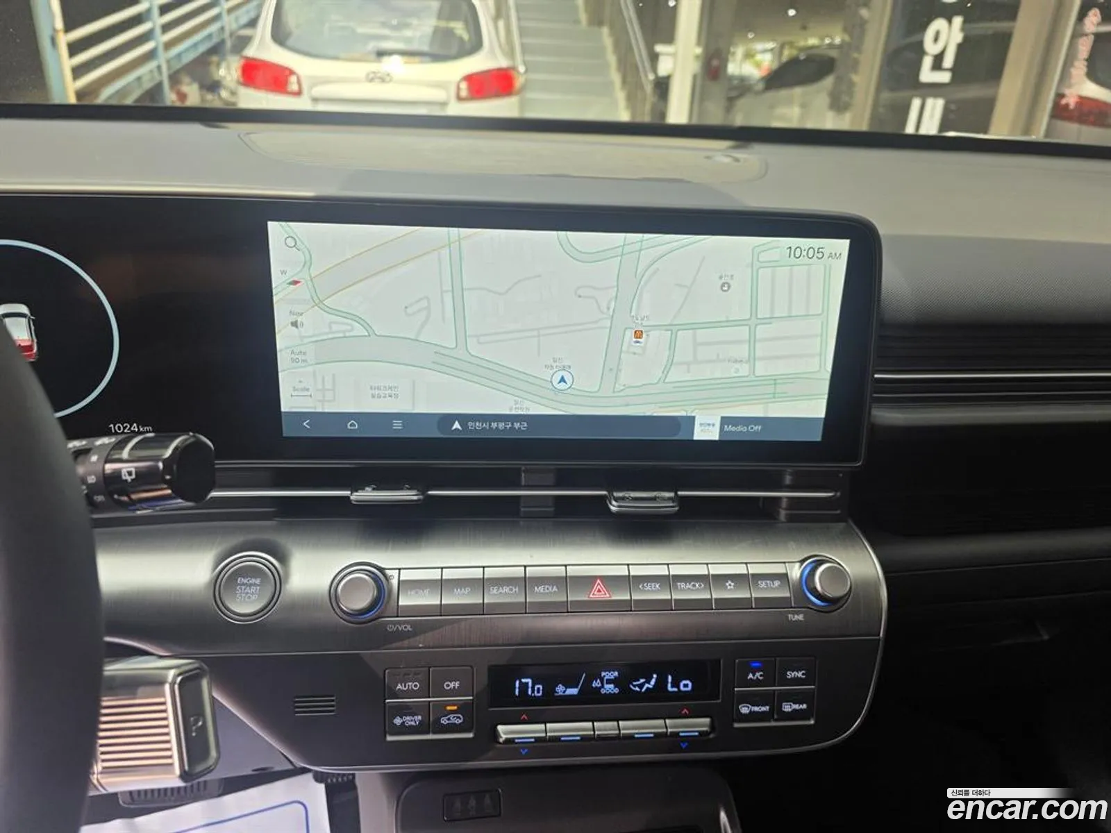 Hyundai Kona Hybrid 2025 — 17