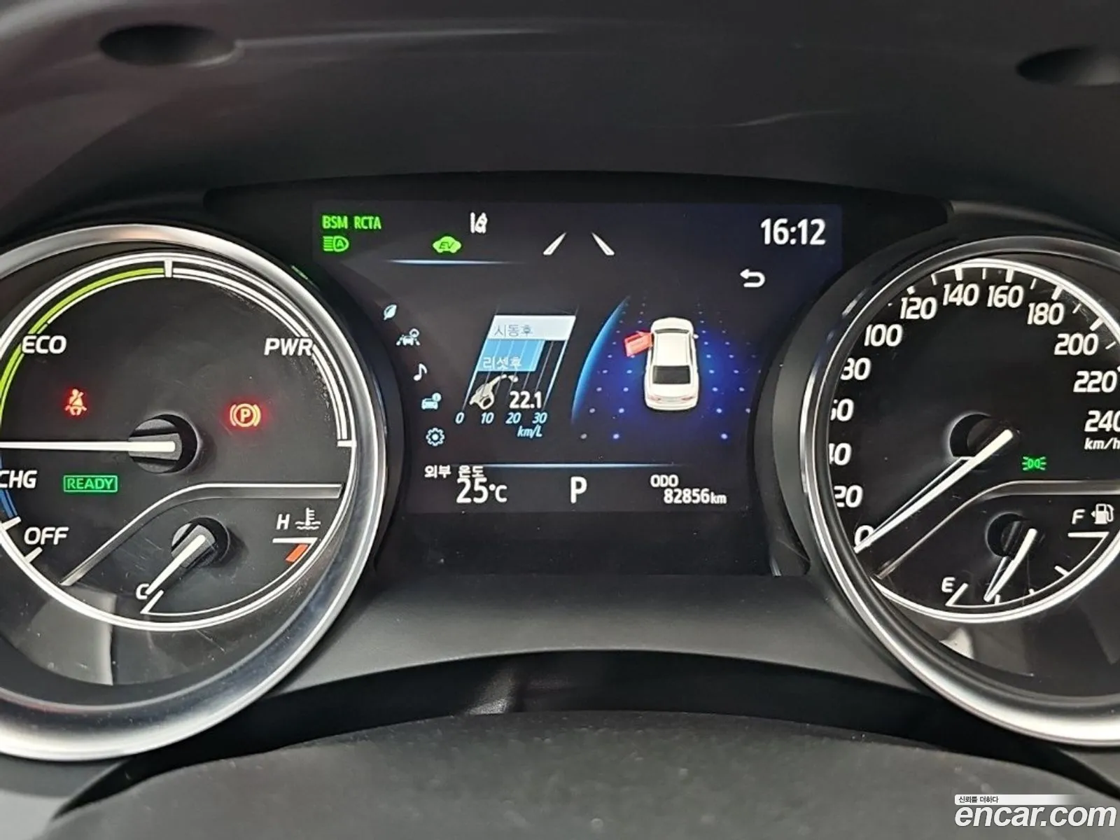 Toyota Camry 2024 — 12