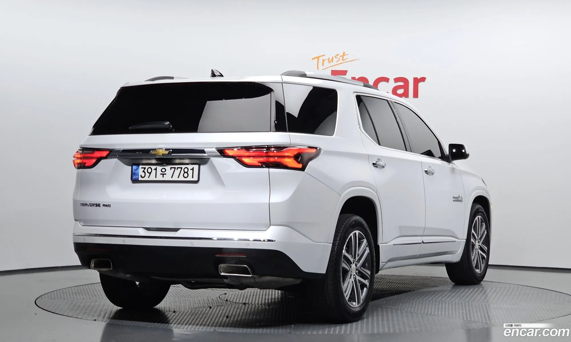 Chevrolet (GM Daewoo) Traverse 2022 — 24