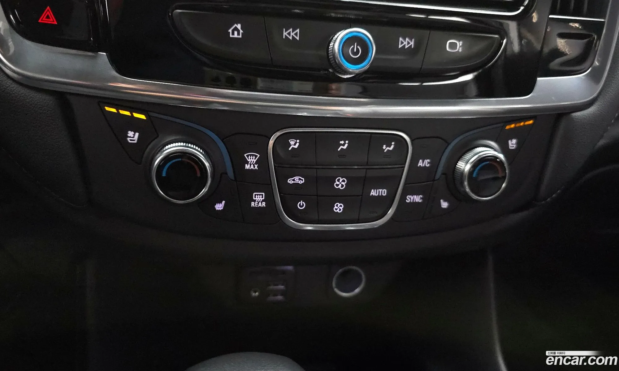 Chevrolet (GM Daewoo) Traverse 2022 — 26