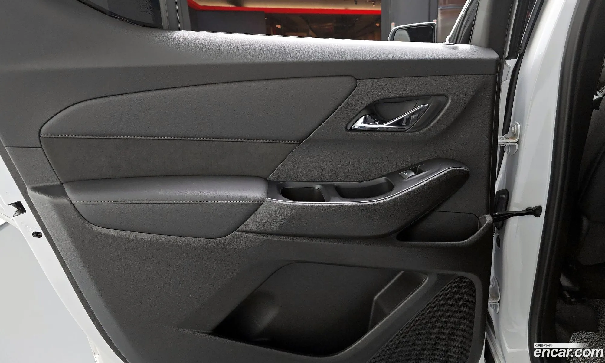 Chevrolet (GM Daewoo) Traverse 2022 — 18