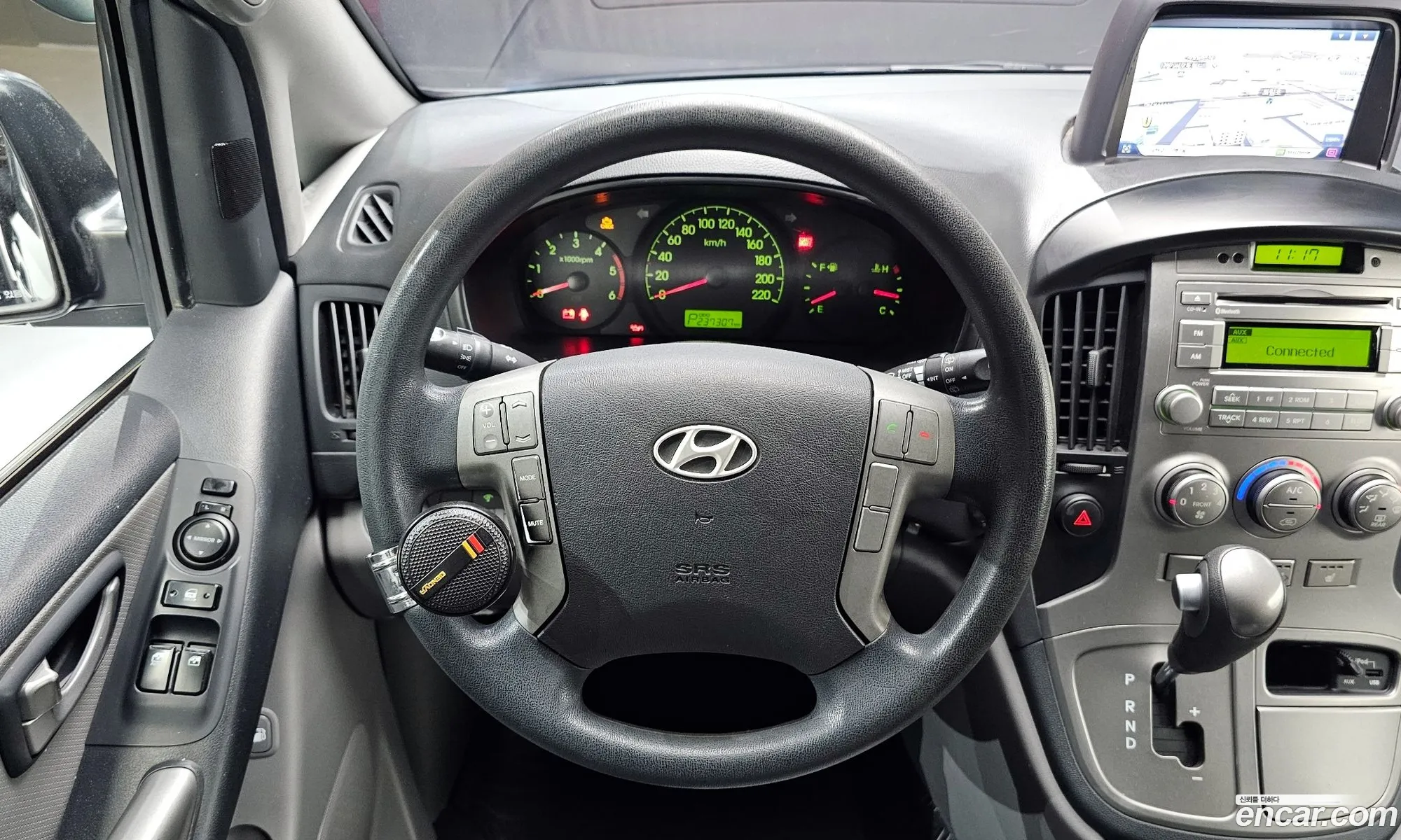 Hyundai Grand Starex 2014 — 16