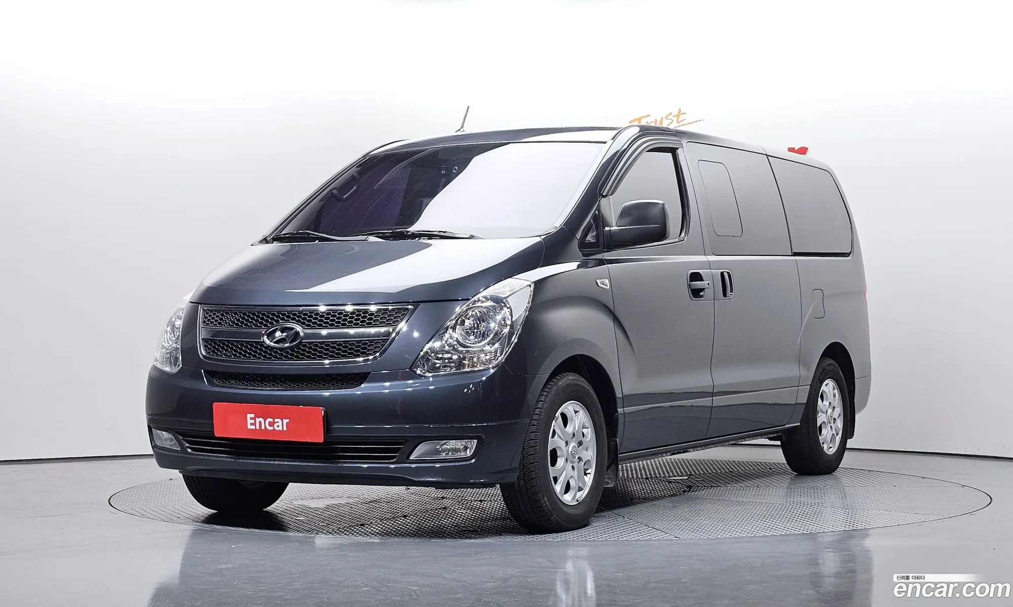 Hyundai Grand Starex 2014 — 19
