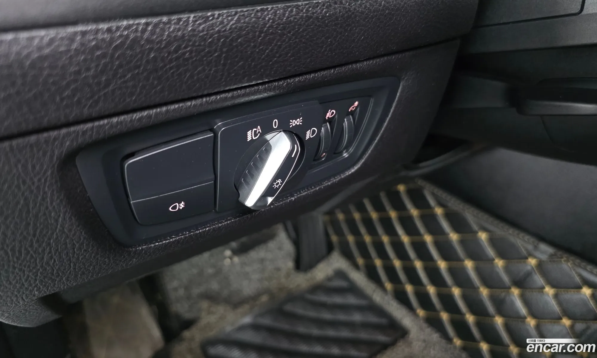 BMW 1 Series 2017 WBA1S5104J5G79284 — 24