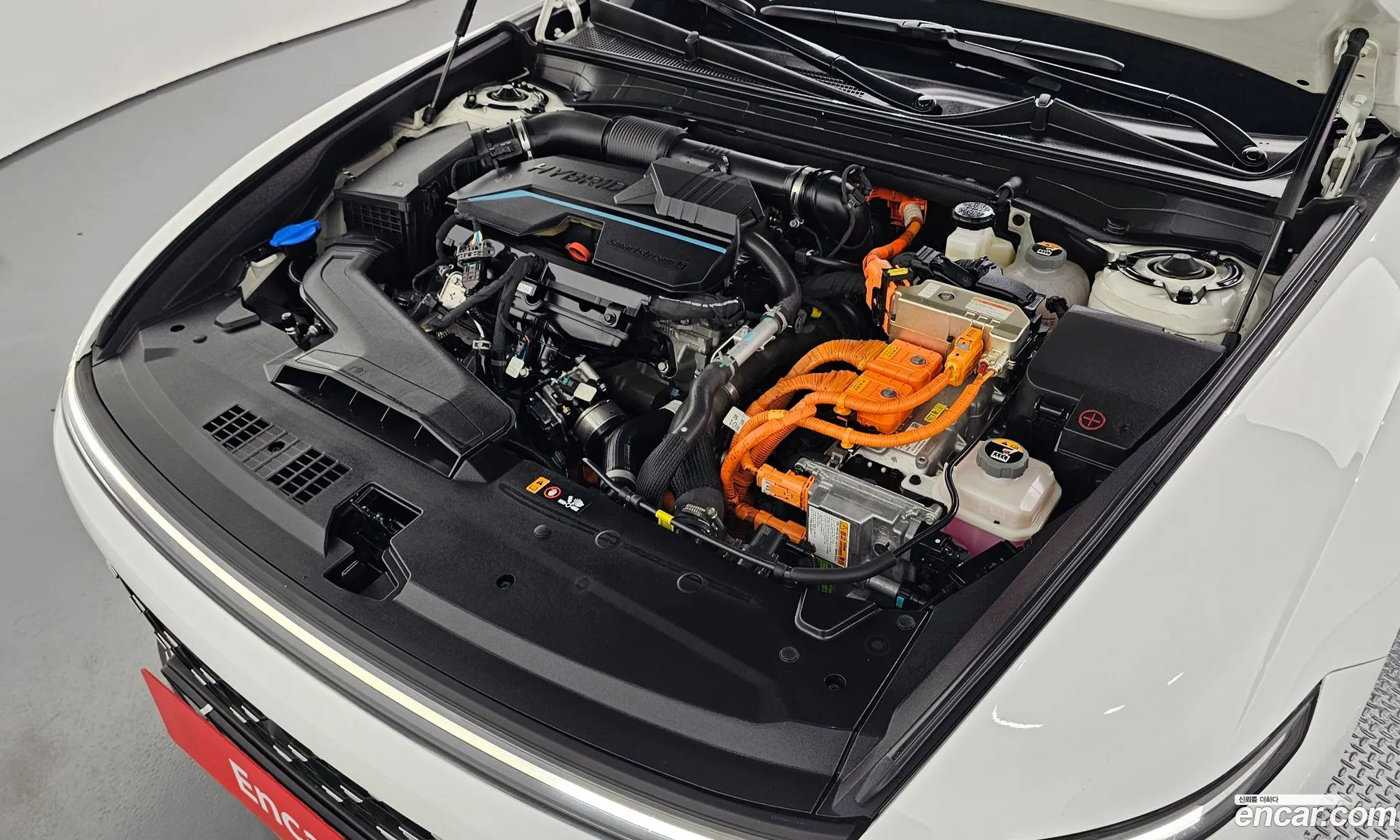 Hyundai Grandeur Hybrid 2023 — 18