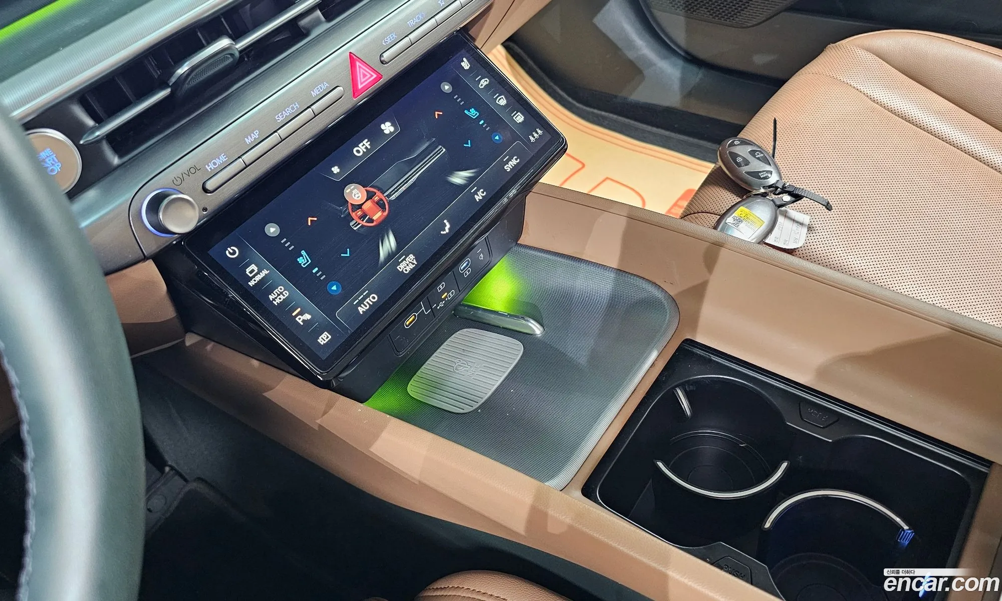 Hyundai Grandeur Hybrid 2023 — 16